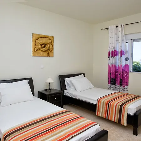 Вилла Athoniki Калаф